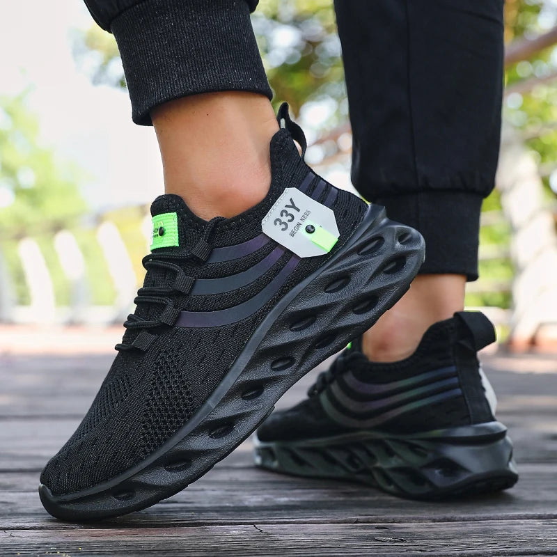 2025 Men's Lightweight Sports Shoes